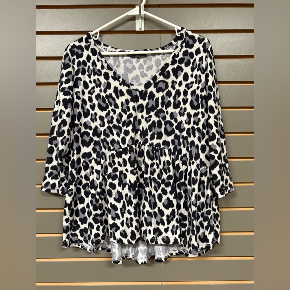 Leopard Print Women's Top, size L